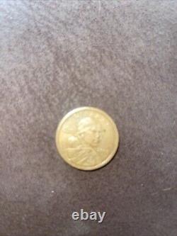 2000 P Sacagawea One Dollar Coin Us Liberty Gold Color Circulated