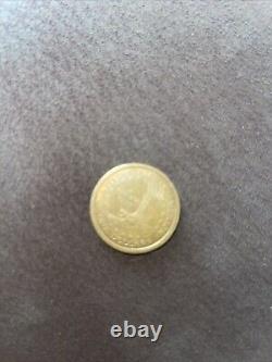 2000 P Sacagawea One Dollar Coin Us Liberty Gold Color Circulated